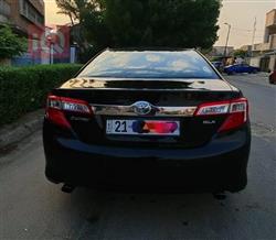 تۆیۆتا کامری